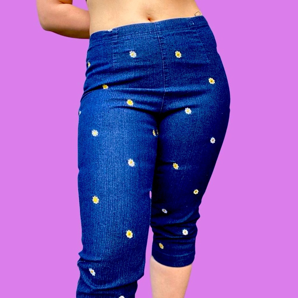 daisy straight leg cottagecore y2k style capris